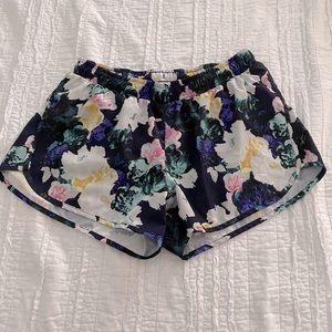 Old Navy Active Shorts Floral Print Size M